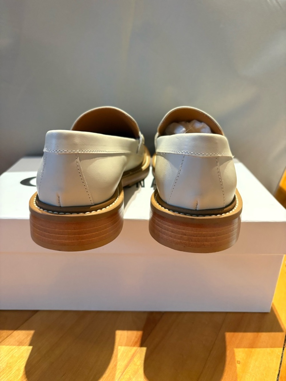 NEW in box LA CANADIENNE bone Leather Rowan Loafers for womens 37 or 7 - Picture 6 of 10